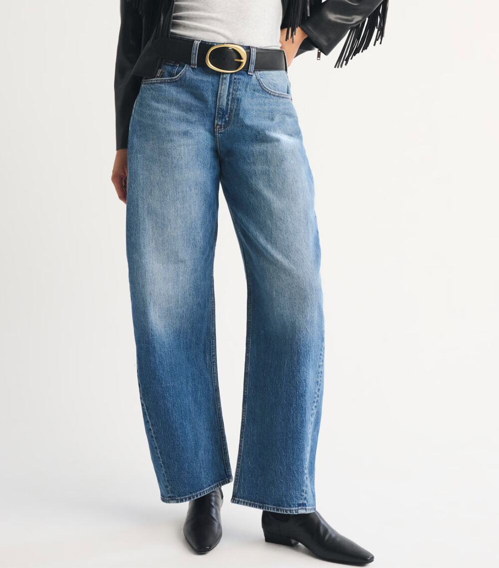 Abercrombie High Rise Curve Love Barrel Jeans Medium Wash Blue 30